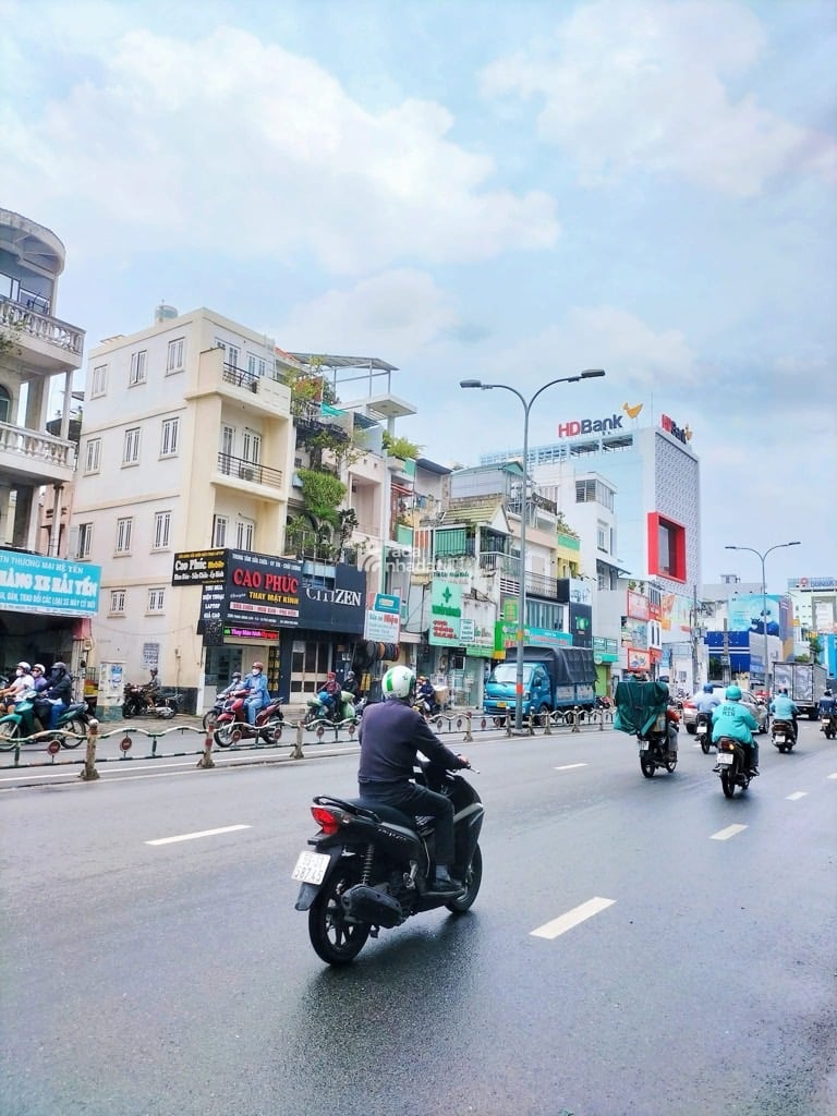 MẶT TIỀN KINH DOANH PHỐ ẨM THỰC PHAN XÍCH LONG - PHAN ĐĂNG LƯU PHÚ NHUẬN - DT 46M2 - 2 TẦNG