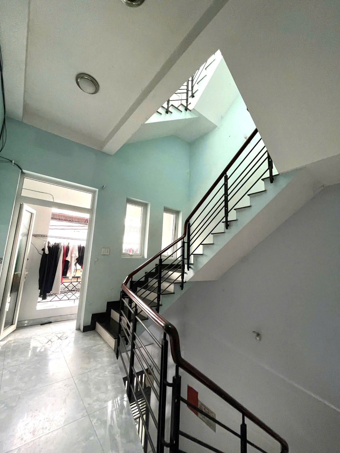 Tòa nhà CHDV đường xe hơi Dương Đức Hiền, 250m2, 8.2x30, 35 phòng, TN 150-200tr