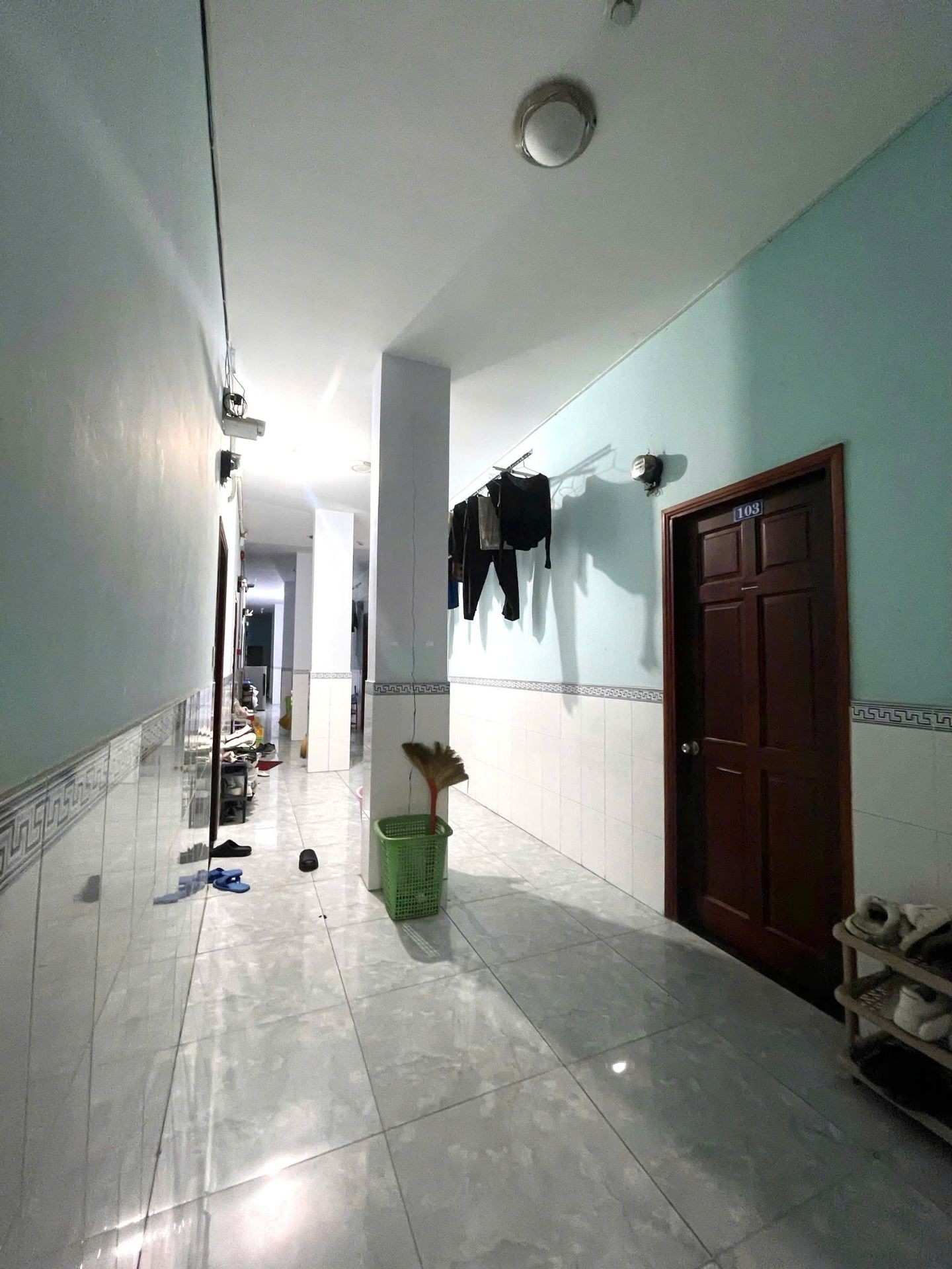 Tòa nhà CHDV đường xe hơi Dương Đức Hiền, 250m2, 8.2x30, 35 phòng, TN 150-200tr