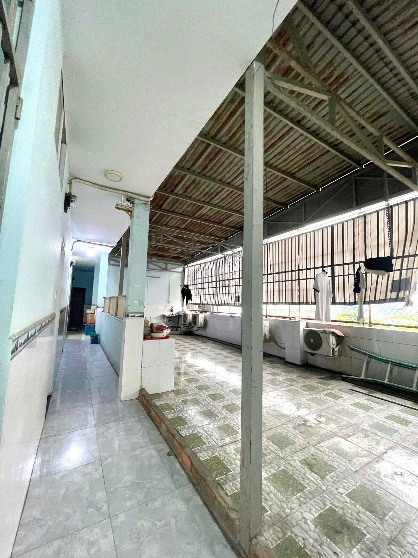 Tòa nhà CHDV đường xe hơi Dương Đức Hiền, 250m2, 8.2x30, 35 phòng, TN 150-200tr