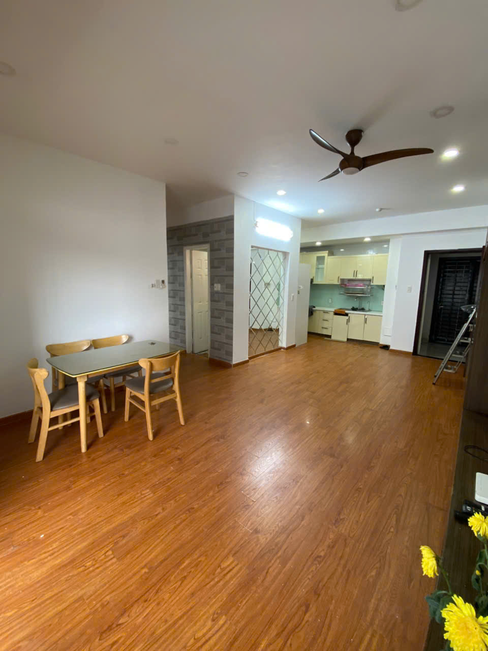 Chính chủ bán 01 Căn góc B-20 (80m2) Âu Cơ Tower, 659 Âu Cơ, Q Tân Phú, TPHCM.