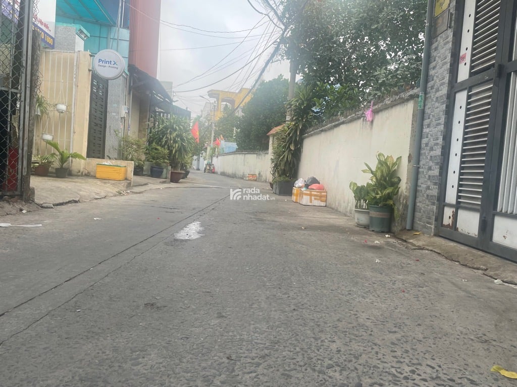 BÁN NHÀ TÂN QUÝ 50M2 5 TỶ HẺM Ô TÔ THÔNG SÁT MẶT TIỀN AEON TÂN PHÚ