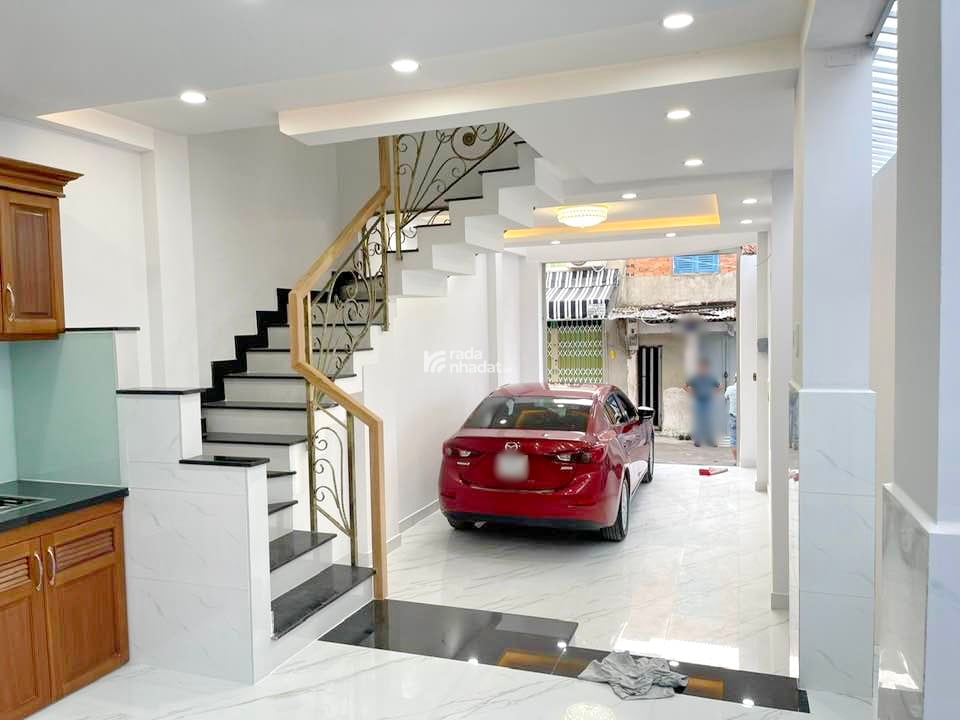 Bán nhà mới 3 lầu 6PN hẻm xe hơi đường Bông Sao Phường 5 Quận 8