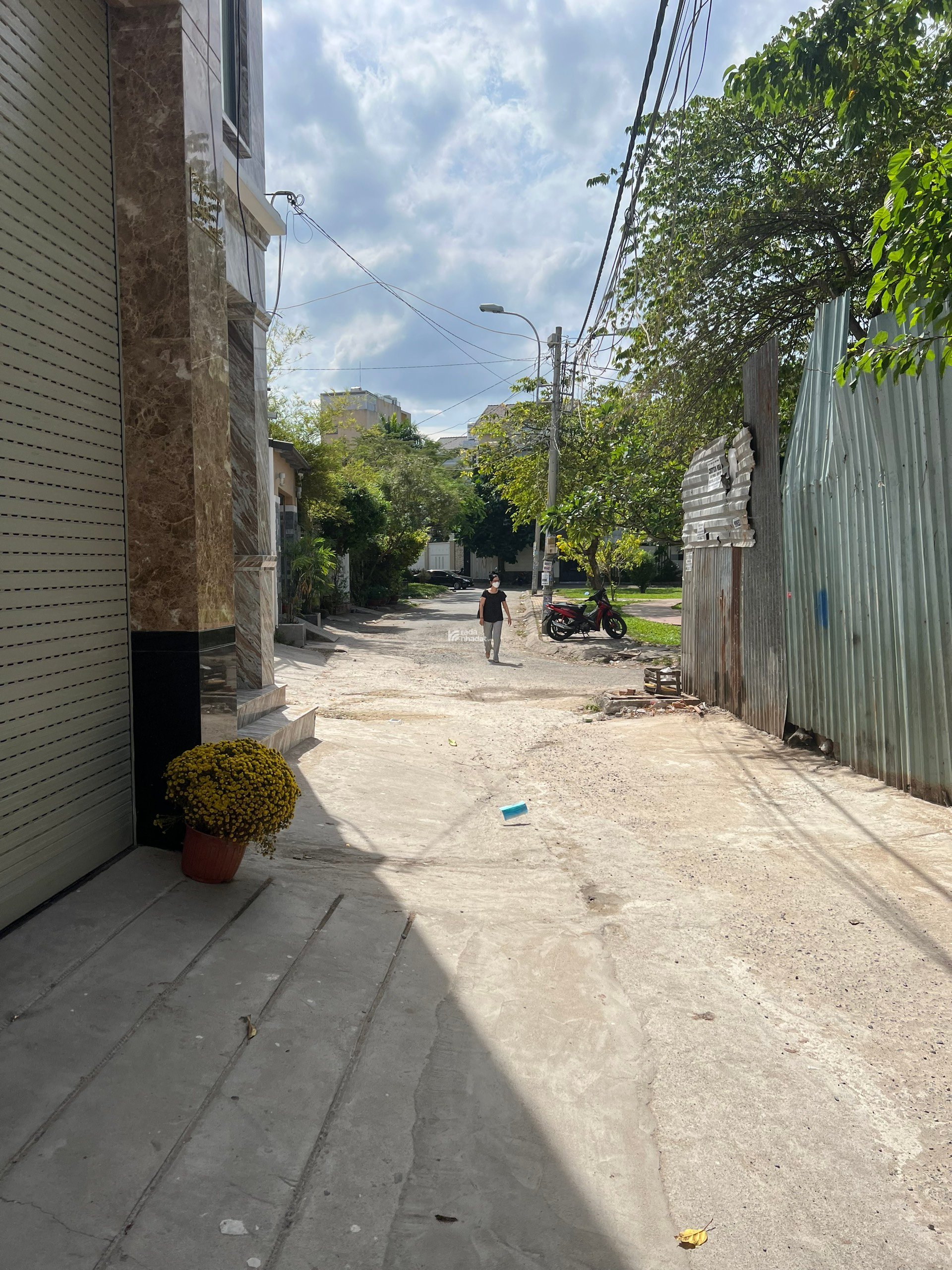 Bán nhà mới 3 lầu 6PN hẻm xe hơi đường Bông Sao Phường 5 Quận 8