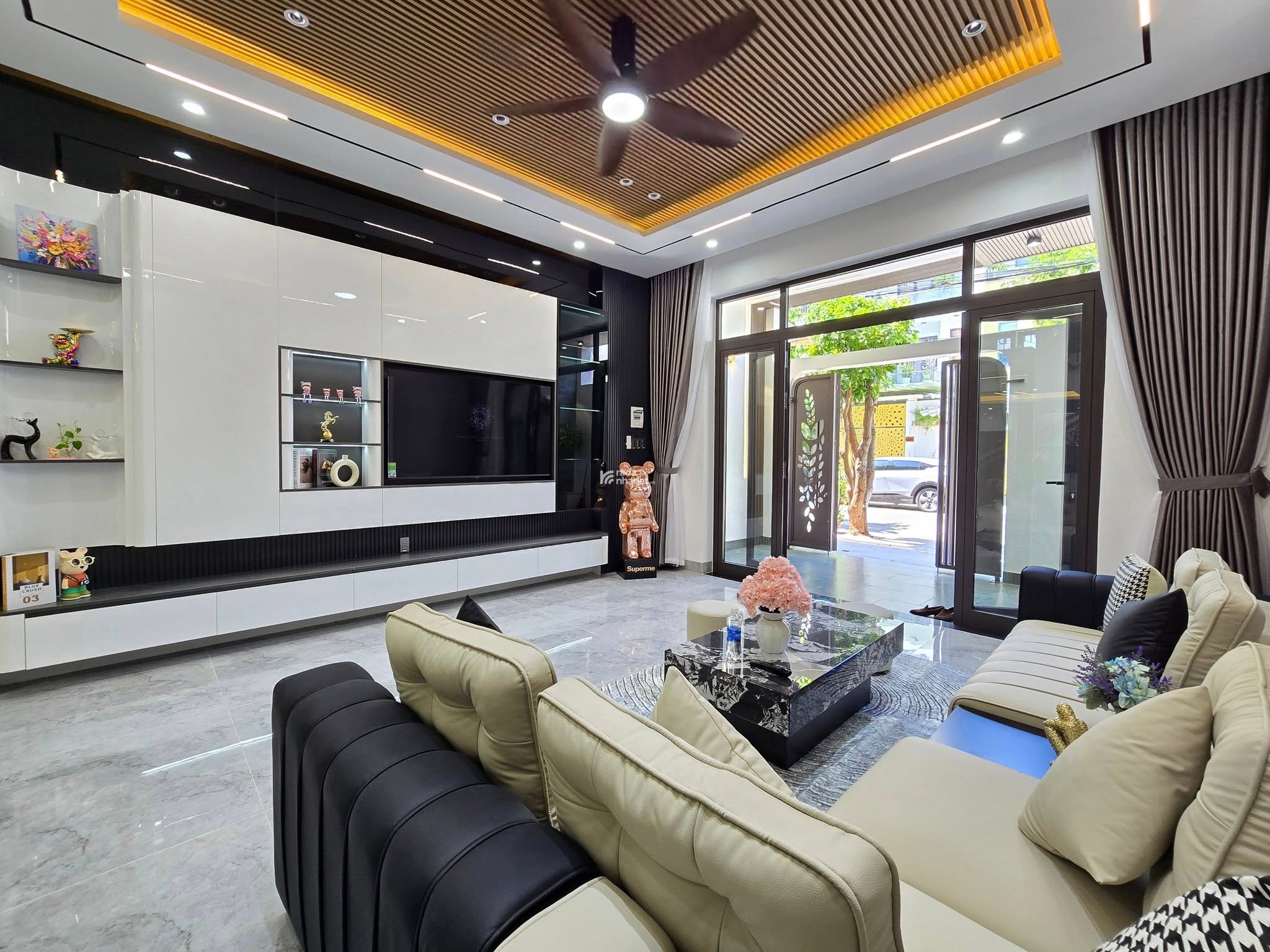 Bán Nhà Phố Đẹp Tại Thủ Dầu Một Vị Trí Đẹp Giá Tốt - Sổ Hồng Riêng