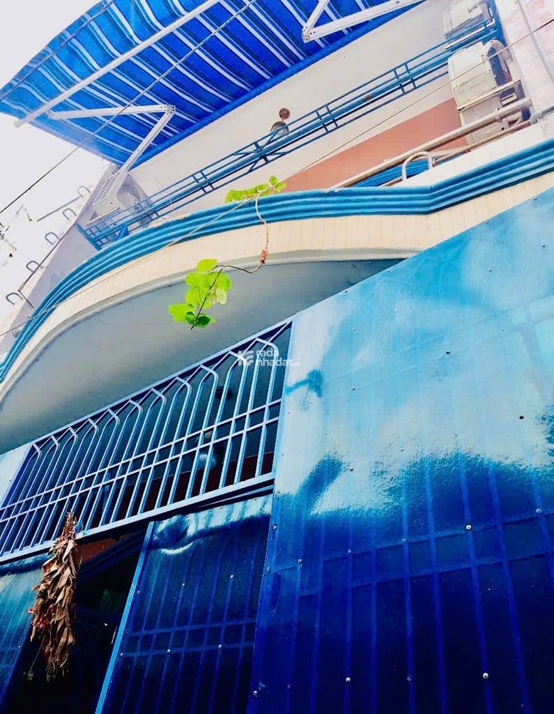 Bán nhà Trần Xuân Soạn (cách MT 100m); 4,5x15m; 2 tầng; 3PN; SH hoàn công