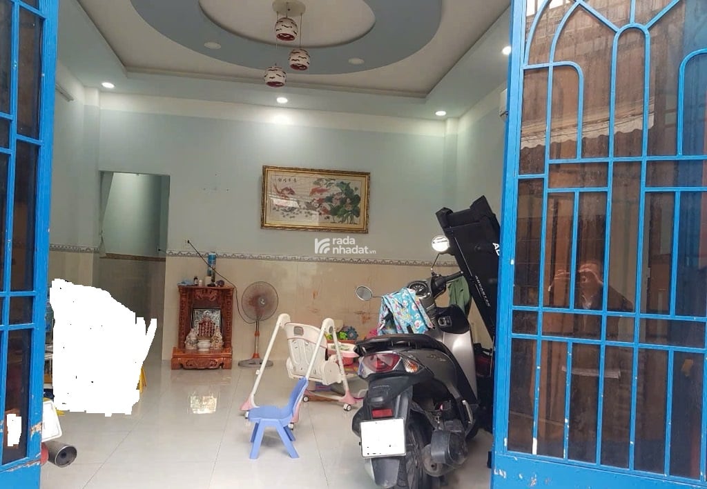 Bán nhà Trần Xuân Soạn (cách MT 100m); 4,5x15m; 2 tầng; 3PN; SH hoàn công