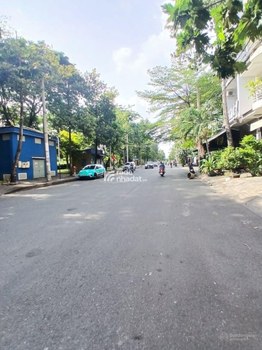 Đất MT Vành Đai Q6, đối diện công viên (4x21) giá 10,3 tỷ
