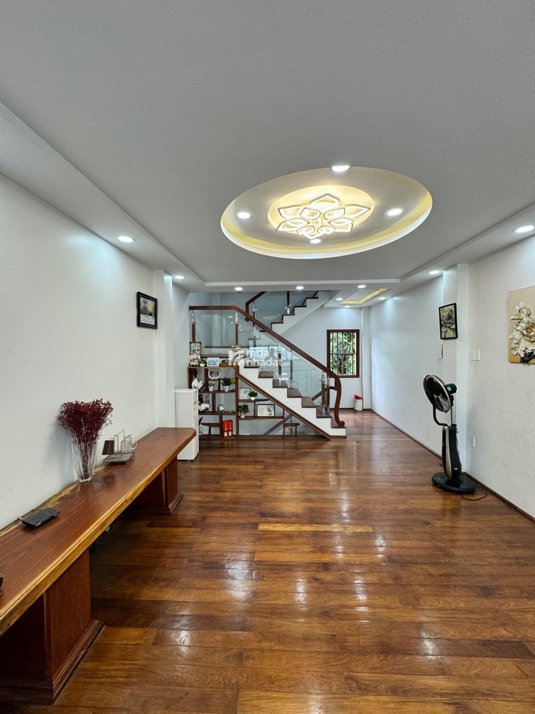 KẾ BẾN XE MIỀN TÂY-BÌNH TÂN - KINH DƯƠNG VƯƠNG - 5 TẦNG-DT: 4.1*14M- 6 TỶ 9