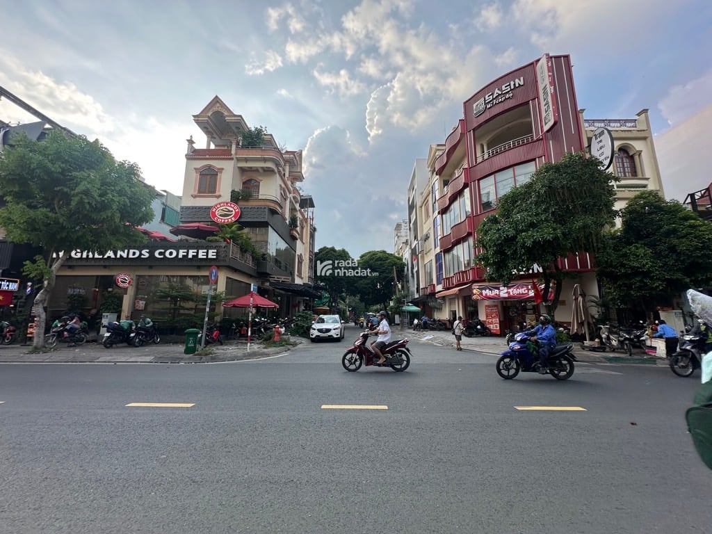 NGAY AEON MALL, HXH TÂN SƠN NHÌ, TÂN PHÚ, 88M2 HIẾM CÓ. GIẢM 550TR CHỈ 15T TL TỐT