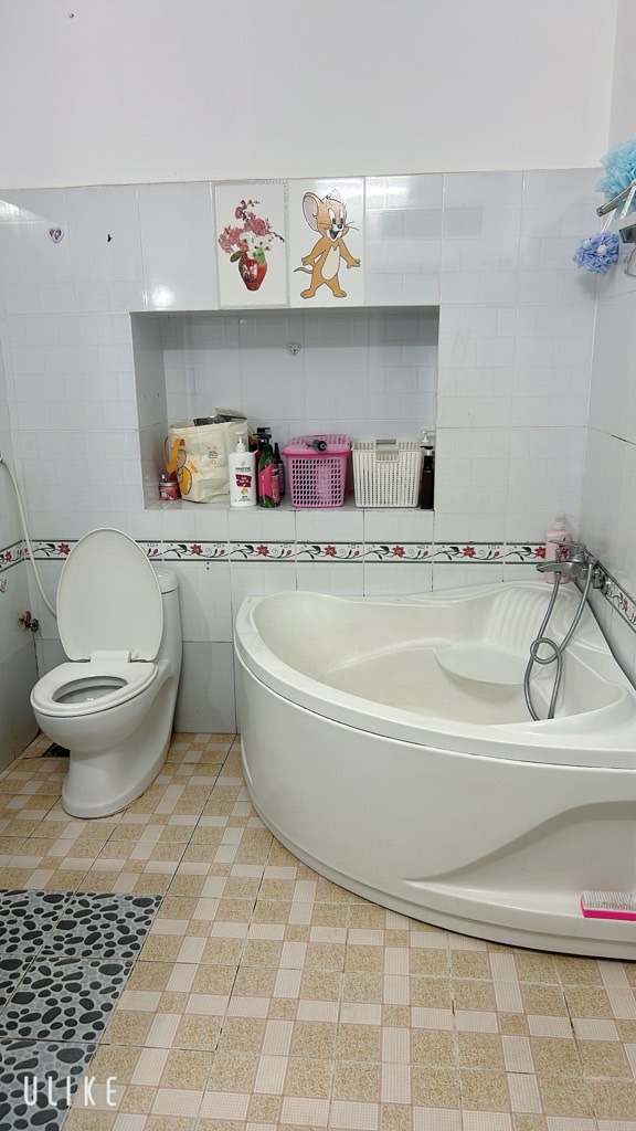 MẶT TIỀN ĐƯỜNG NHỰA 20M  LỀ 5M MỖI BÊN 109M2 4 TẦNG BTCT 