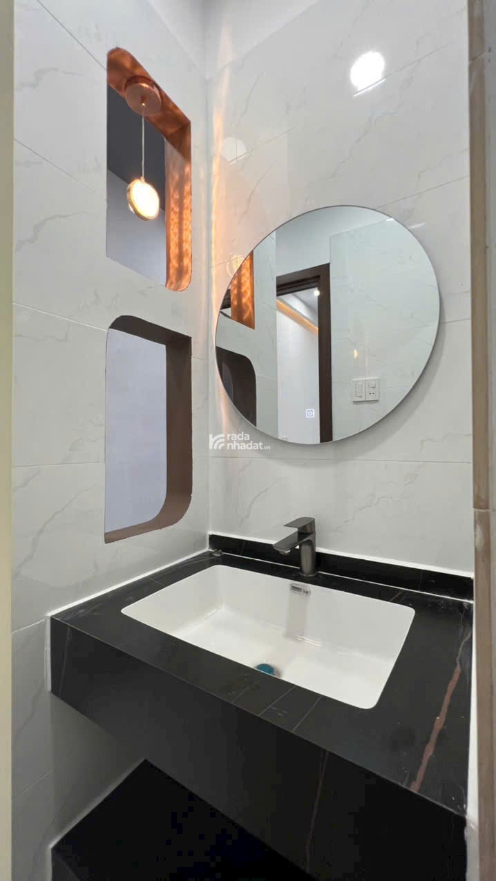 BÁN NHÀ HXH ĐƯỜNG LÊ HỒNG PHONG QUẬN 10-DT:3.5X14M-GIÁ 11 TỶ TL