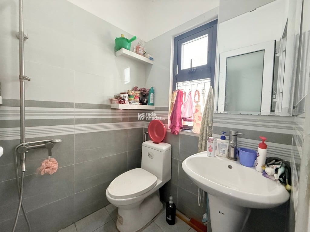 BÁN NHÀ MỚI - LÔ GÓC - 2 MẶT THOÁNG - HXH - 4 TẦNG, THỐNG NHẤT P15 GÒ VẤP, 5 TÝ XÍU