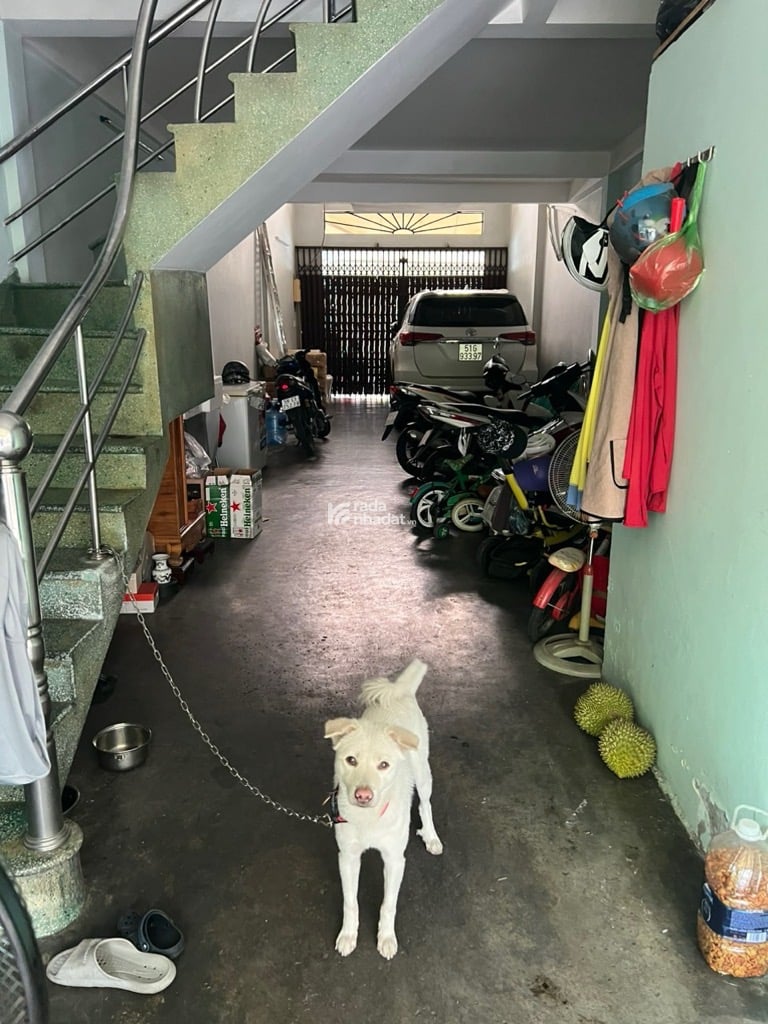 HÀNG HIẾM Q4 - VỊ TRÍ TRUNG TÂM - TIỀM NĂNG TĂNG GIÁ - THỬA ĐẤT VUÔNG VẮN - MẶT TIỀN LỚN.