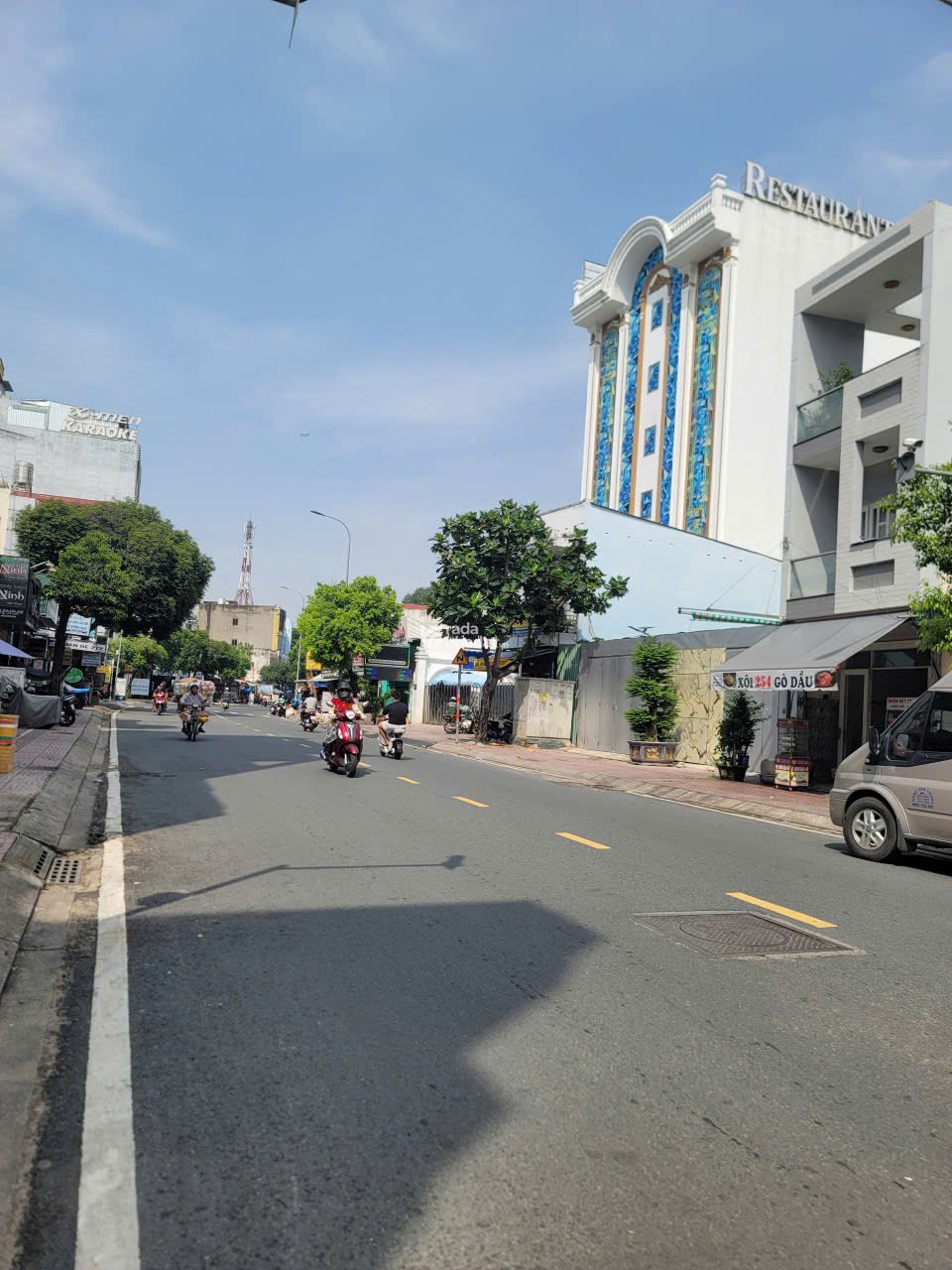 BÁN NHÀ 4 TẦNG ( 5mX18m ) CHỈ 9,9 TỶ TL ,HẺM XE TẢI ĐƯỜNG GÒ DẦU ,GẦN AEON MALL TÂN PHÚ !