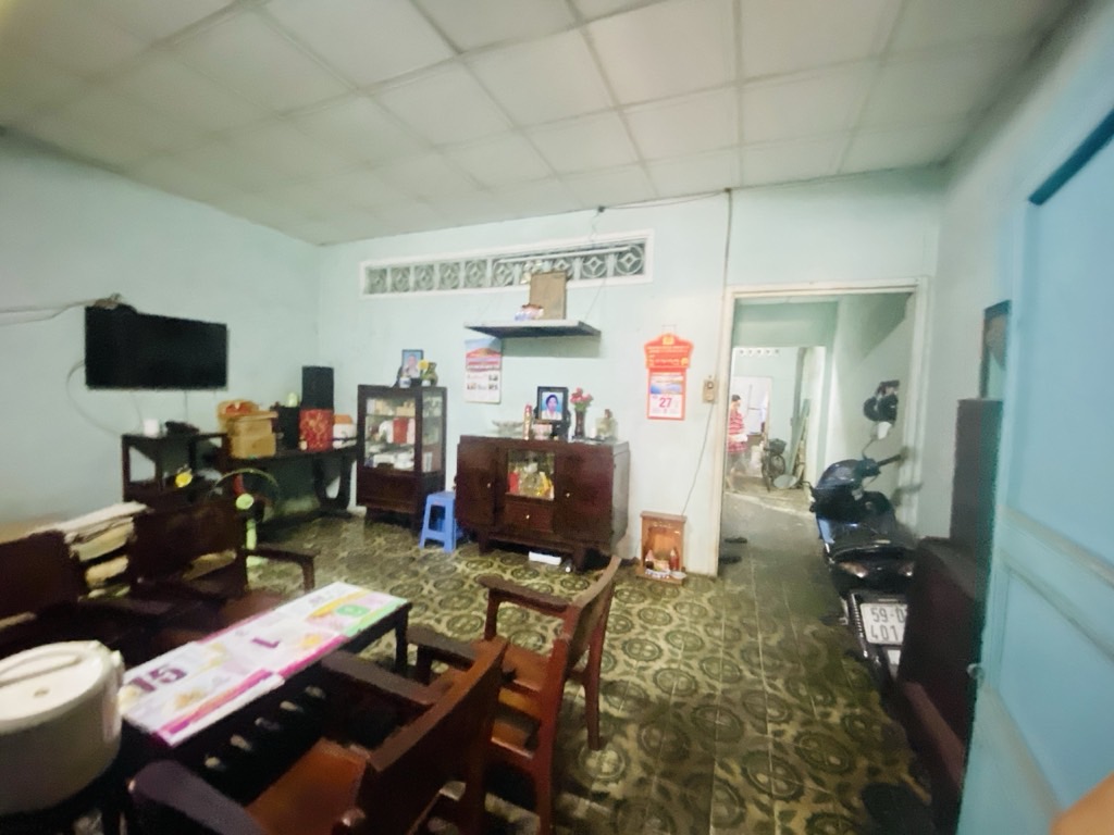 - Vị trí tuyệt đẹp gần Đại học công nghiệp thực phẩm. Vài bước chân qua Tân Bình, Trường Chinh.
