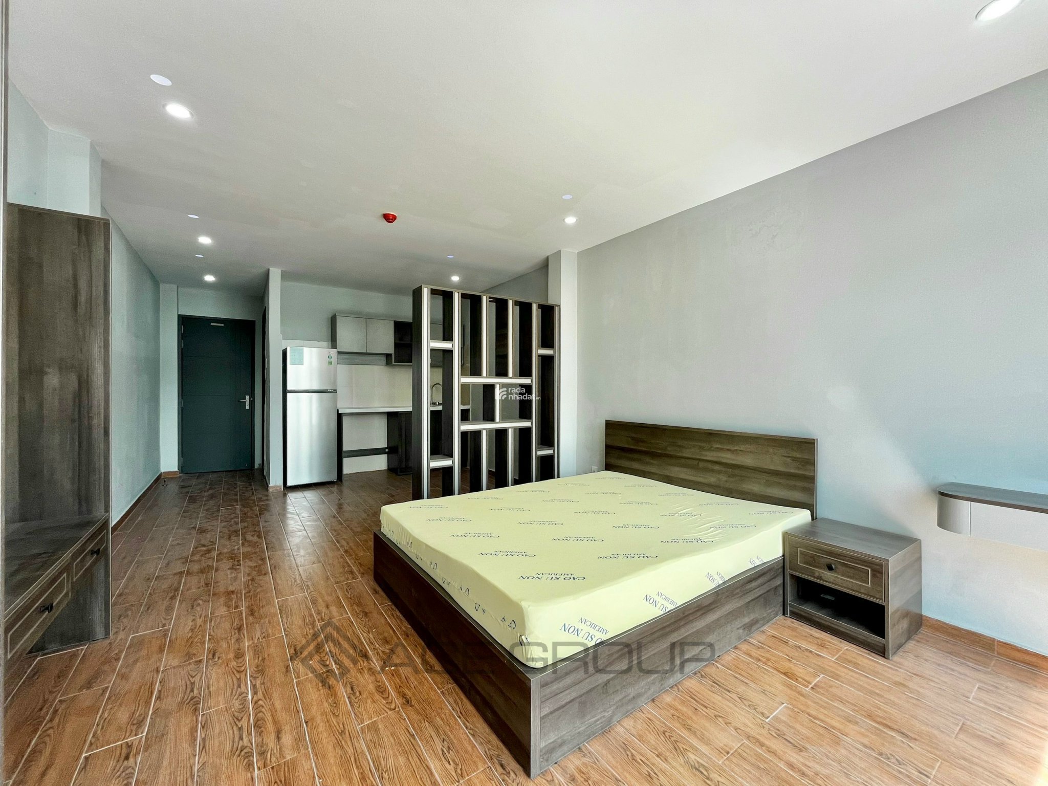 Cho thuê căn hộ quận 3, đầy đủ nội thất, ban công, mặt tiền gần công viên Tao Đàn