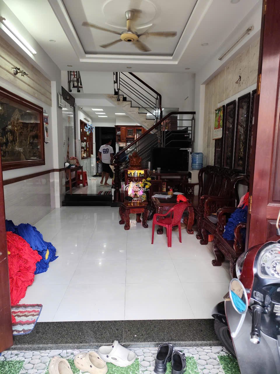 Hẻm 10m gần Chợ Tân Hương, 80m2, 3 tầng, 5PN, Chỉ 10.8 tỷ TL