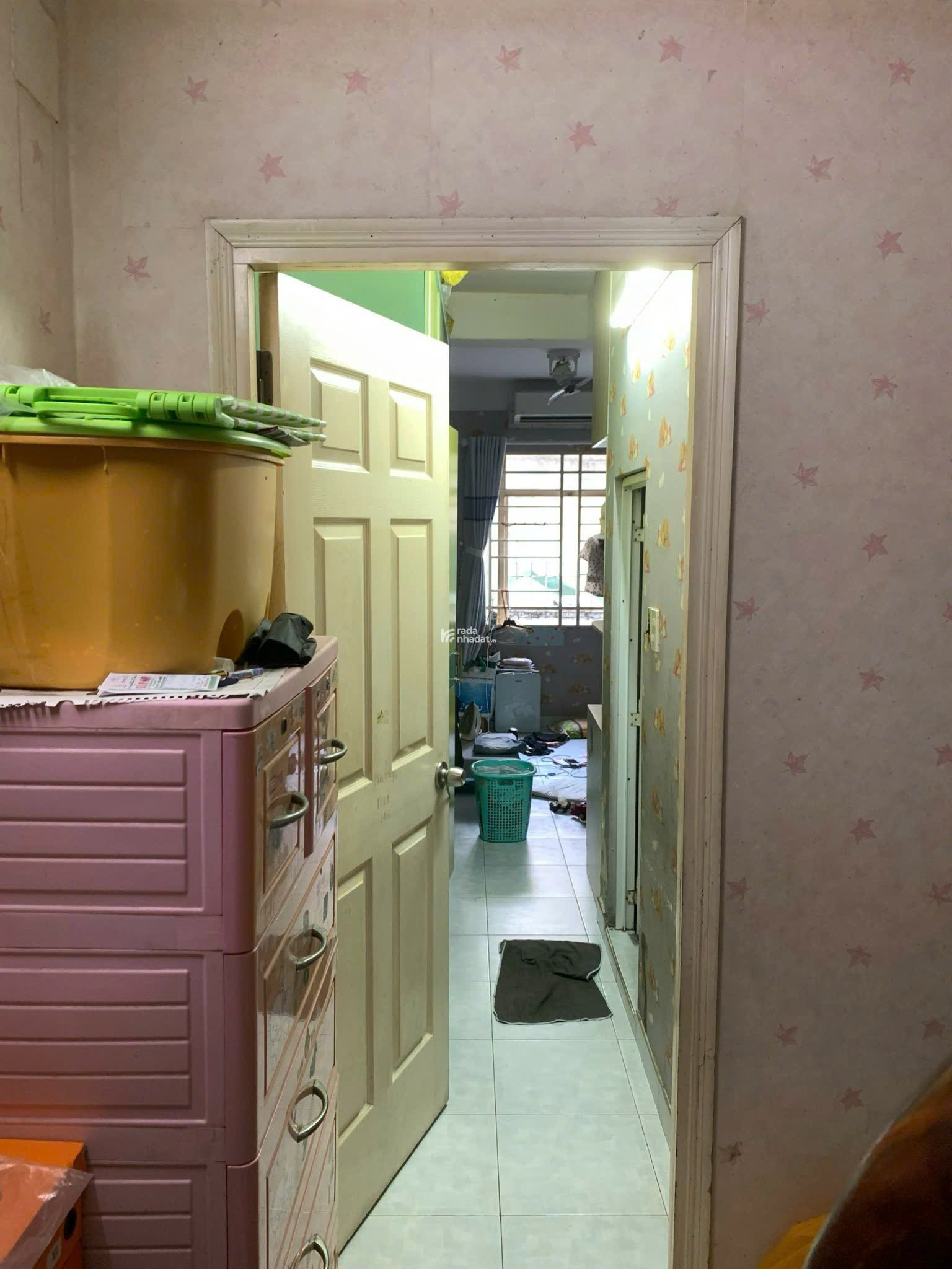 Nhà chính chủ toạ lạc ngay Phố đi bộ  Bùi Viện Quận 1, ngay ngã tư Trần Hưng Đạo, gần chợ Bến Thành