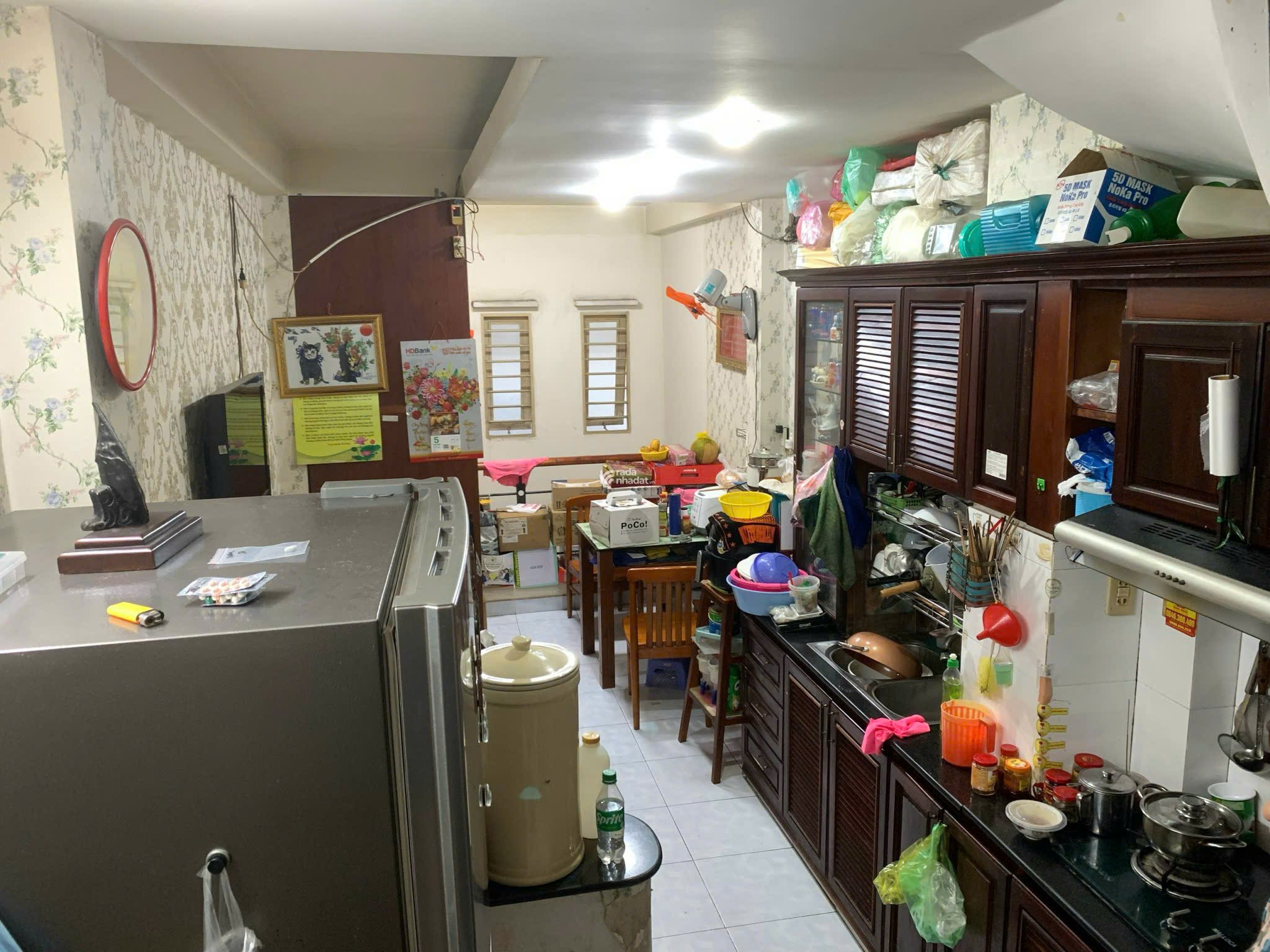 Nhà chính chủ toạ lạc ngay Phố đi bộ  Bùi Viện Quận 1, ngay ngã tư Trần Hưng Đạo, gần chợ Bến Thành