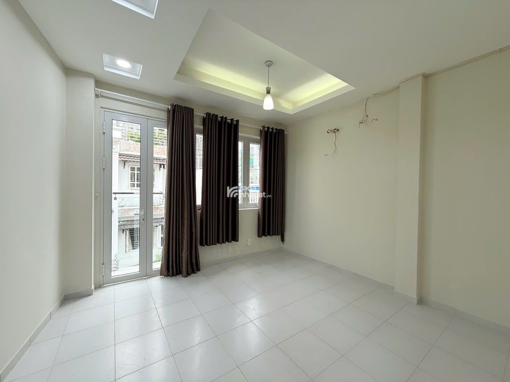 HXH 4 CHỖ NGỦ TRONG NHÀ - HOÀNG HOA THÁM THÔNG NGUYỄN VĂN ĐẬU - P5 BT - 60M (4x15) 5 TẦNG 5PN 6 WC