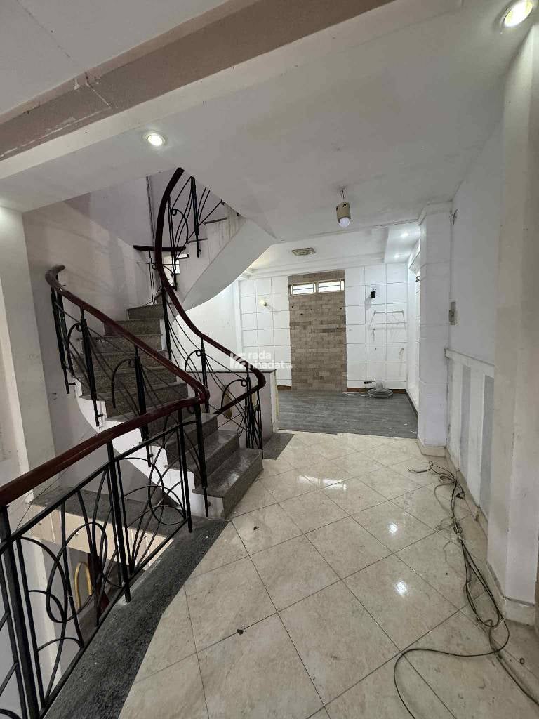 HẺM 10M - GIÁP PHAN XICH LONG- VẠN KIẾP- 5 TẦNG- NGUYỄN CÔNG HOAN- PHÚ NHUẬN-DT: 35M2- 8 TỶ 5