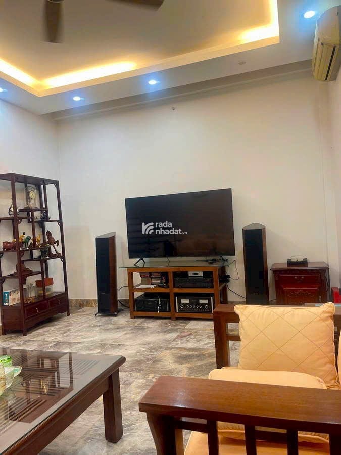.ĐỘC NHẤT BA ĐÌNH VỊ TRÍ ĐẲNG CẤP,AN NINH KIỂM SOÁT RA VÀO 24/7 -KHÔNG GIAN KHOÁNG ĐẠT, Ở TỐT..  