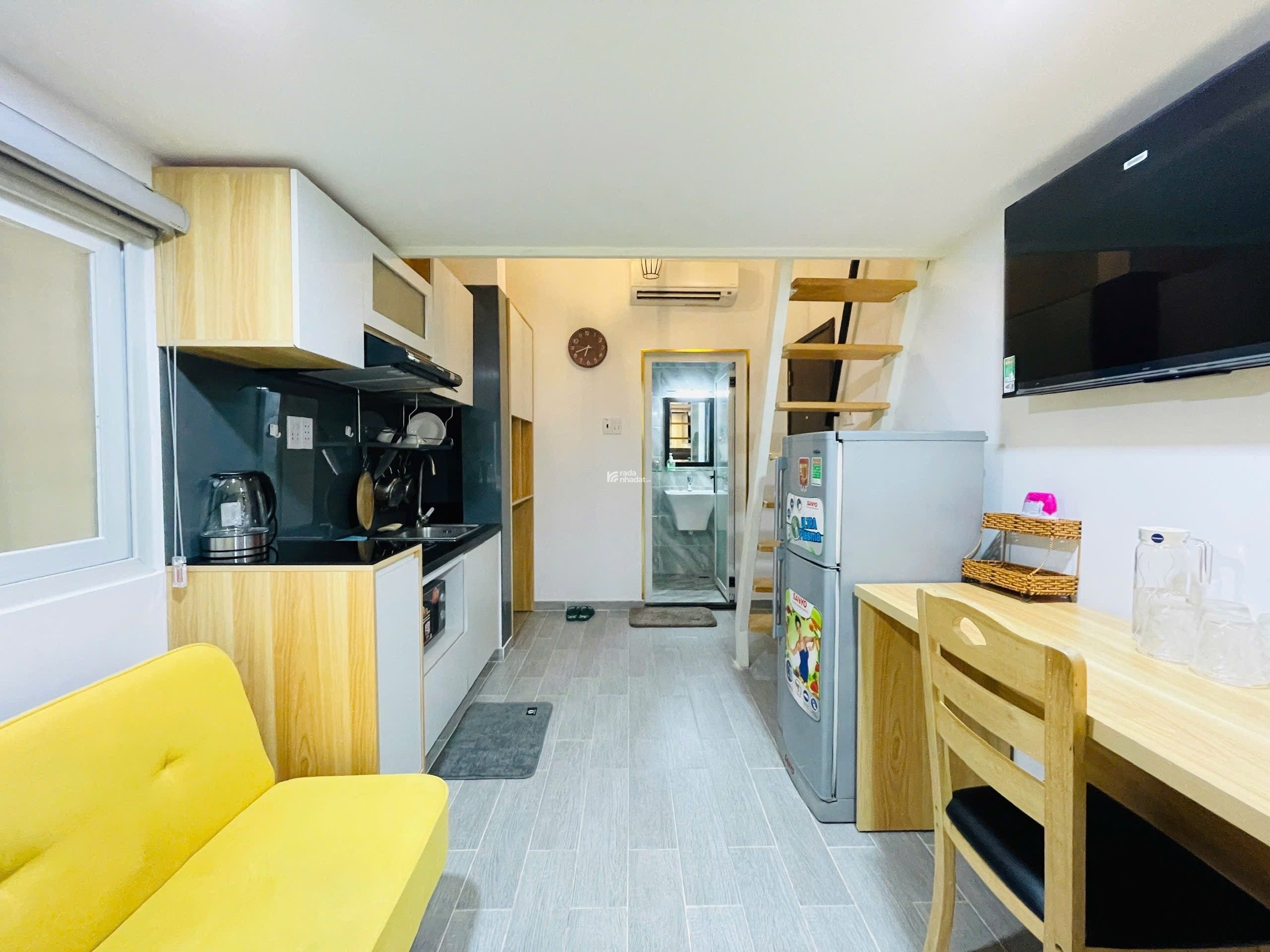 CHO THUÊ DUPLEX LỚN FULL NỘI THẤT GẦN BÙI VIỆN QUẬN 1