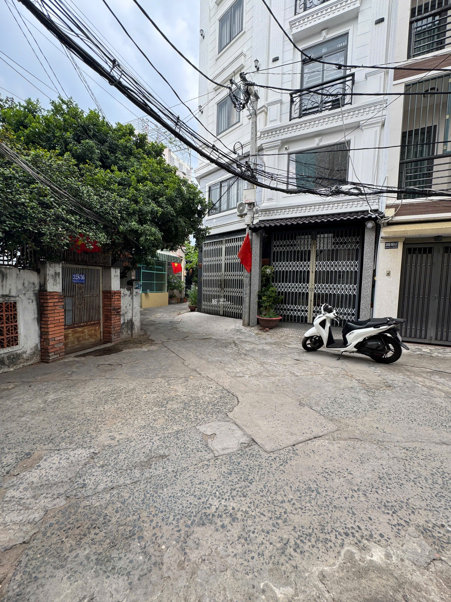  HOT :  Nhà Cấp 4, Góc 2MT Phan Văn Trị, P11, Bình Thạnh ( 102m2)