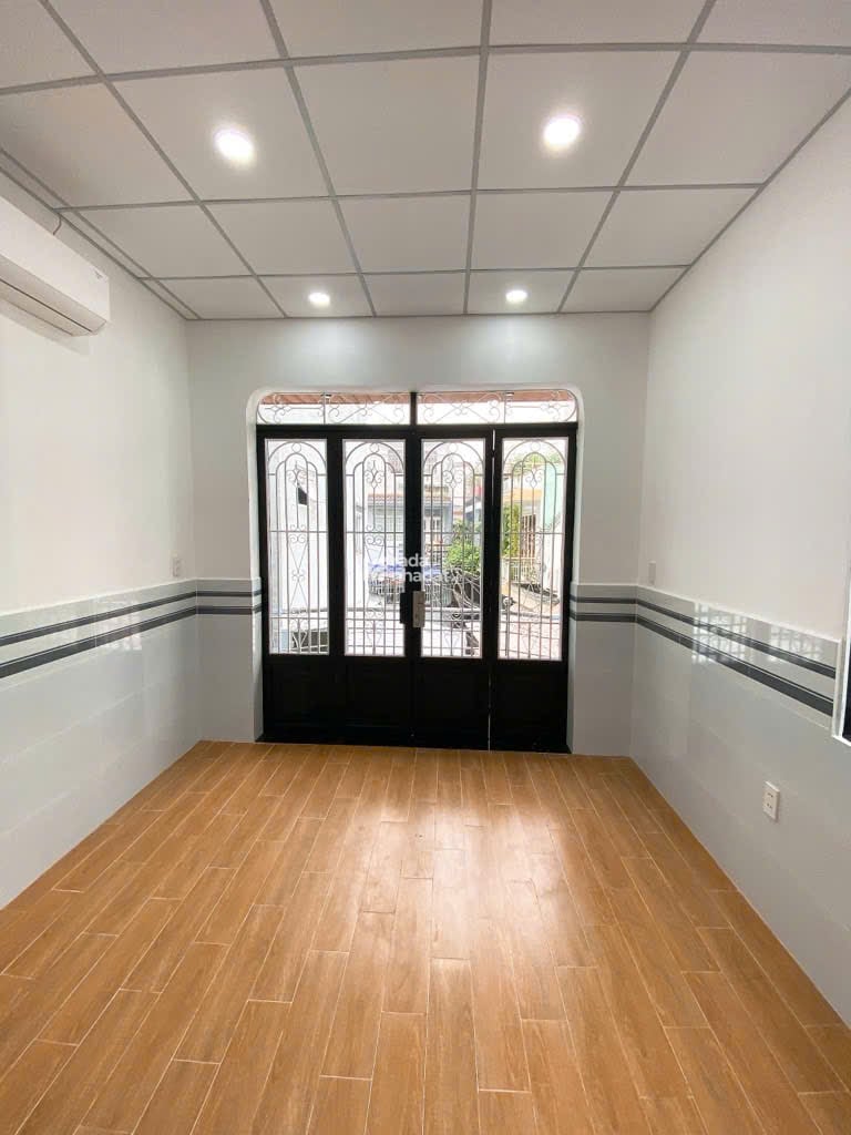 NHỈNH 4 TỶ -  NHÀ ĐẸP 2 LẦU - SỔ HỒNG RIÊNG -  P. 5 Q.8 - PHƯỜNG BÌNH ĐÔNG MỚI