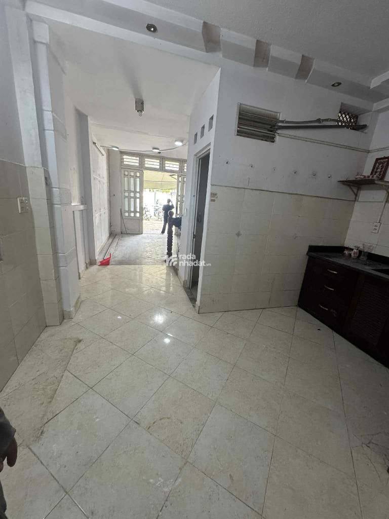 HXH 10M TRƯỚC NHÀ, NGUYỄN CÔNG HOAN, PHÚ NHUẬN, 5 TẦNG Ở NGAY. GIẢM 350TR CHỈ 8.35T TL 