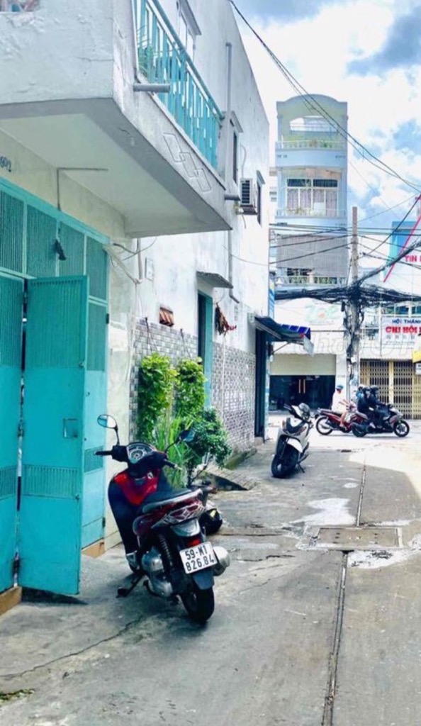 1 CĂN RA MẶT TIỀN LẠC LONG QUÂN - VỪA Ở VỪA KINH DOANH 2 MẶT HẺM TRƯỚC  