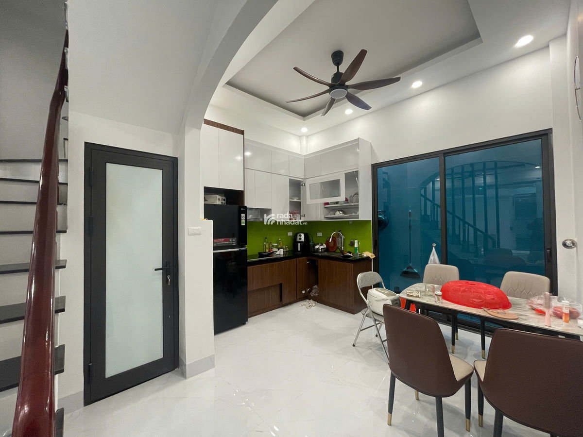 SIÊU PHẨM NHỎ TIỀN NGUYỄN ĐỨC CẢNH - TRƯƠNG ĐỊNH, GẦN HỒ ĐỀN LỪ, GẦN Ô TÔ, 42M2 X 4T