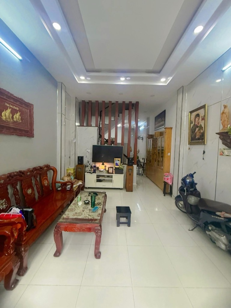 NHÀ ĐẸP 4 TẦNG KIÊN CỐ - NGAY TÂN KỲ TÂN QUÝ - GIÁP TÂN PHÚ - HẺM XE HƠI