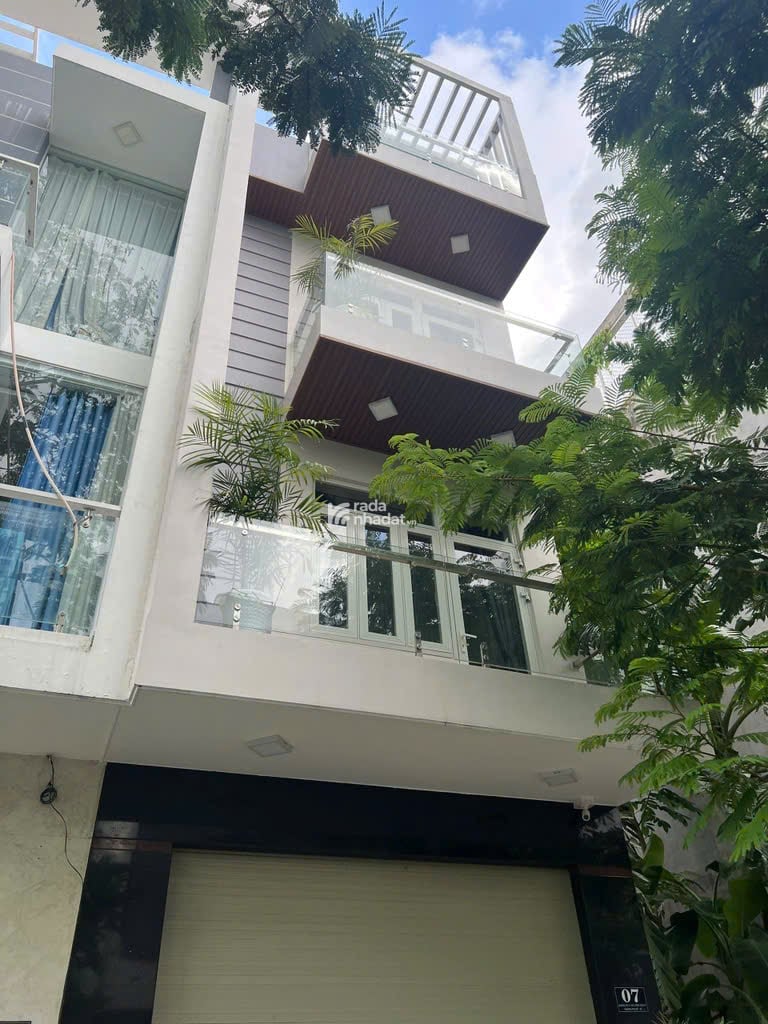 Bán nhà Mặt Tiền Tạ Quang Bửu, 4 Tầng Sân Thượng 4PN Phường 4 Quận 8, Khu VIP Parc Mall-Aeol Mall