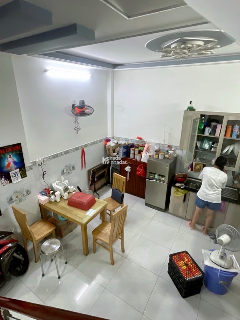 SÁT HẺM XE HƠI LÊ THÚC HOẠCH, TÂN PHÚ, CHUẨN 38M2 HIẾM CÓ. GIẢM 450TR CHỈ 5.1T