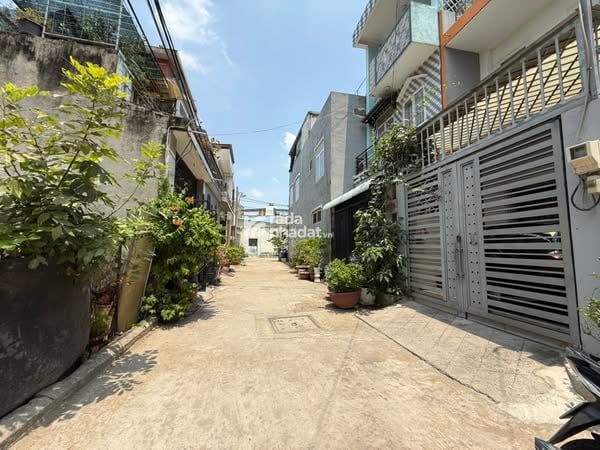 Bán Lô Đất 72m2 Nguyễn Xiển Long Thạnh Mỹ, Cạnh Vinhomes Q9. Giá Nhỉnh 3 Tỷ 