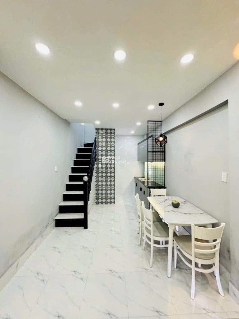 SÁT VÁCH TÂN BÌNH, ÂU CƠ, TÂN PHÚ, 22M2 TIỆN XÂY. GIẢM 550TR CHỈ 3T TL TỐT