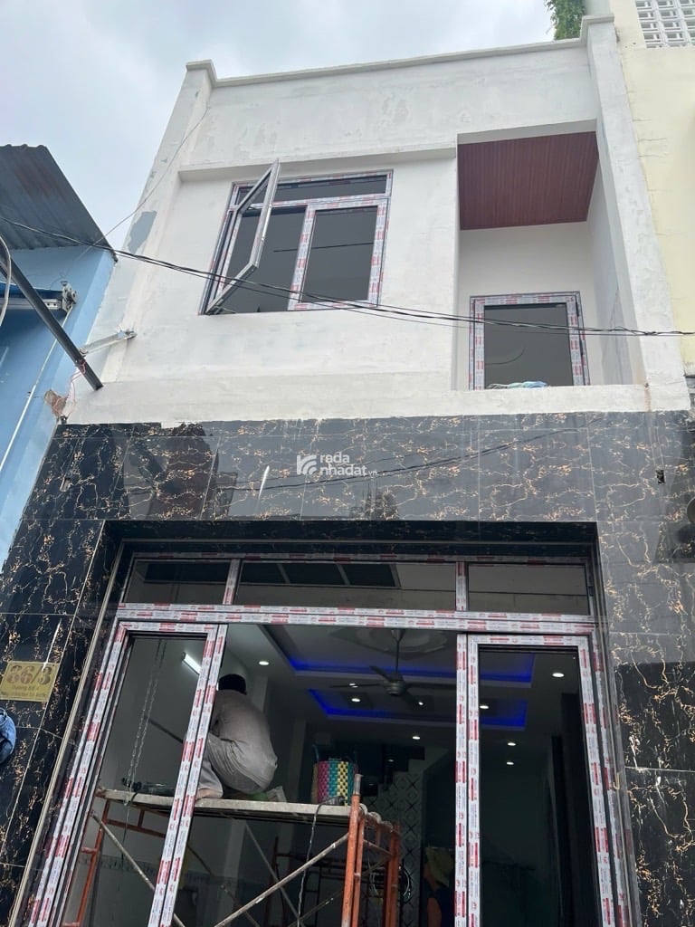 VỊ TRÍ ĐẸP - HẺM 5M - VÀI BƯỚC RA MẶT TIỀN - KỀ BÊN LÊ VĂN QUỚI - NGÃ TƯ 4 XÃ - GIÁP TÂN PHÚ - NHÀ 