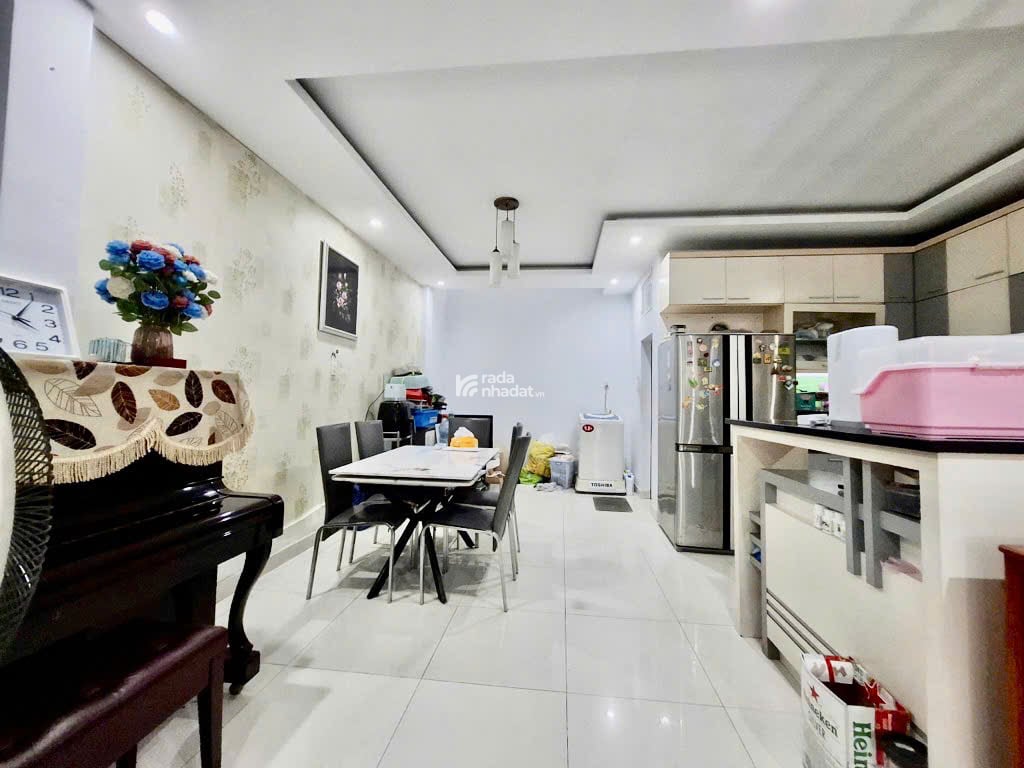 Bán Nhà KDC View Công Viên 105m2(6x17.5), 3 Tầng Tạ Quang Bửu Quận 8