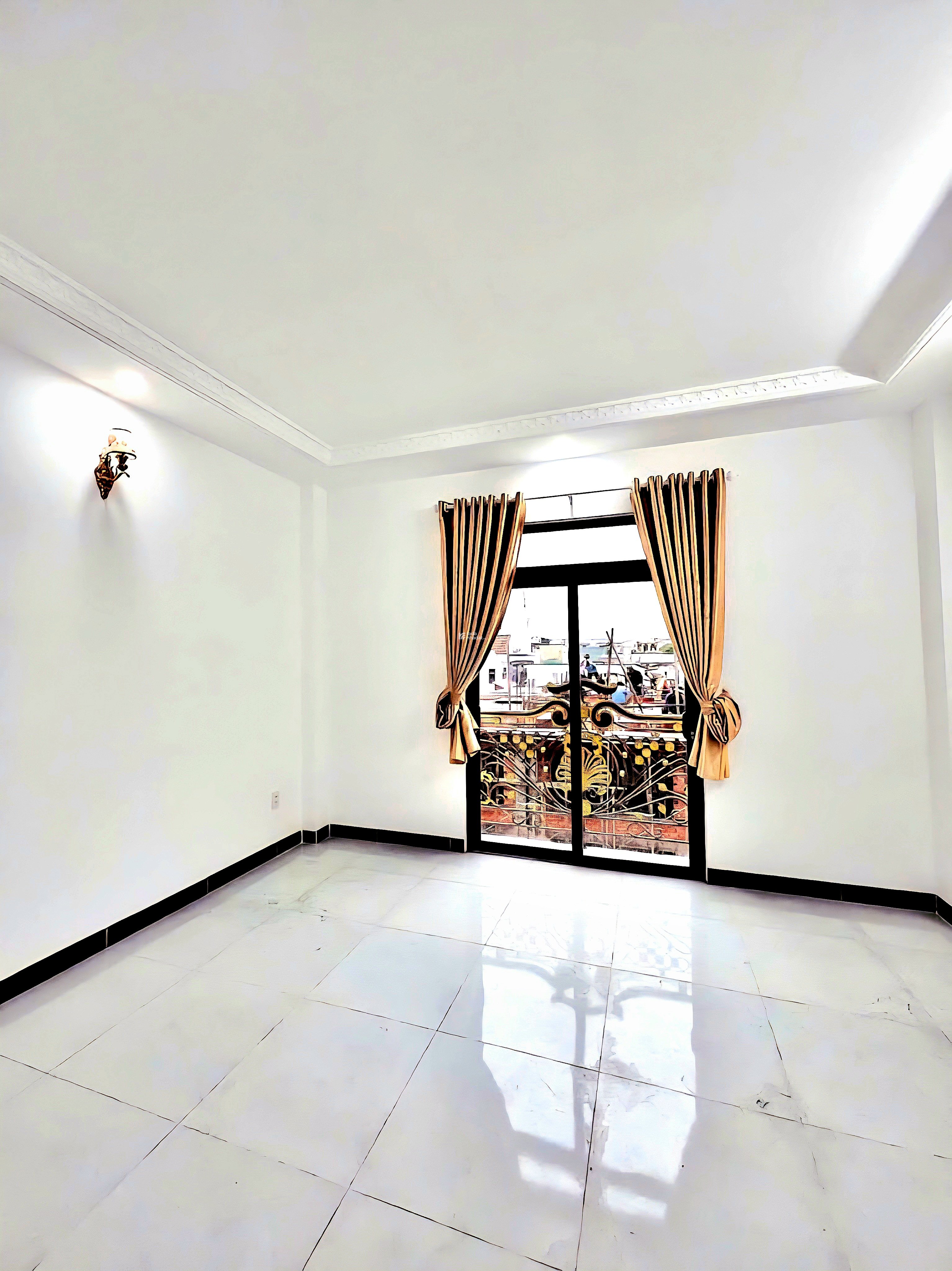 BÁN NHÀ NHÌN LÀ MÊ, Sát Khu AEON Mall Bình Tân, 4 Tầng - 60m2/7.x Tỷ