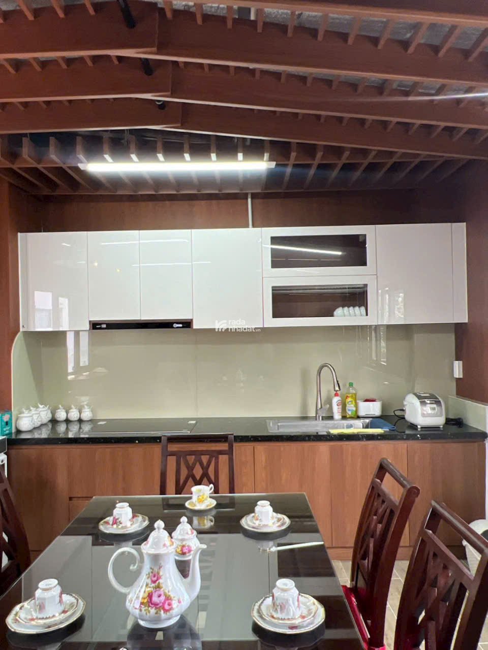 Bán tòa nhà mini tại đường Nguyễn Bỉnh Khiêm Quận 1 với diện tích 30.6m2 giá chỉ 14.9 tỷ