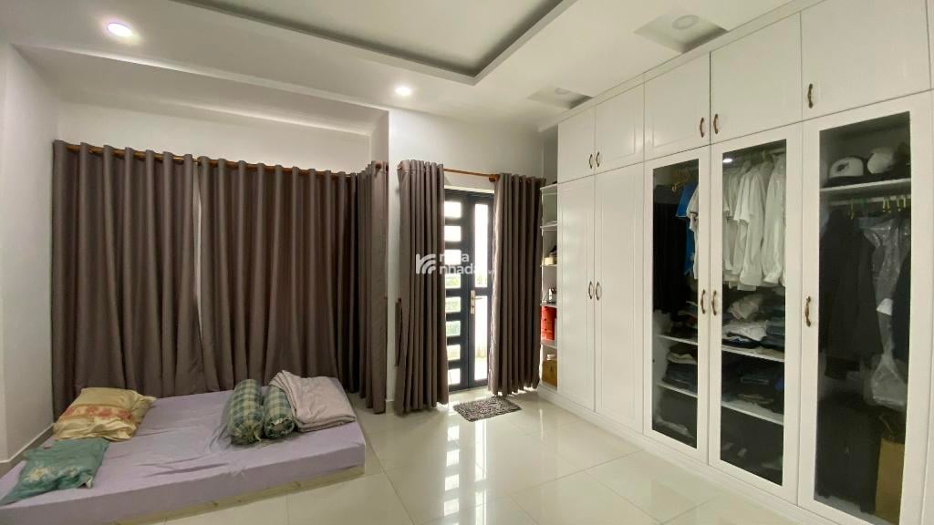 KHU KIỀU ĐÀM - SÁT VÁCH HIMLAM - NHÀ 4 TẦNG - TRẦN XUÂN SOẠN -Q.7-DT: 5*14.2M - 14 TỶ 550