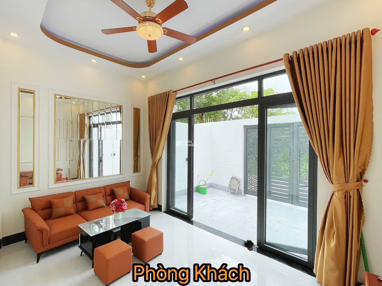 Chủ cần bán nhà Đường Nguyễn Đình Chiểu Phú Nhuận , 60m2 Giá 3ty090 lh Vân