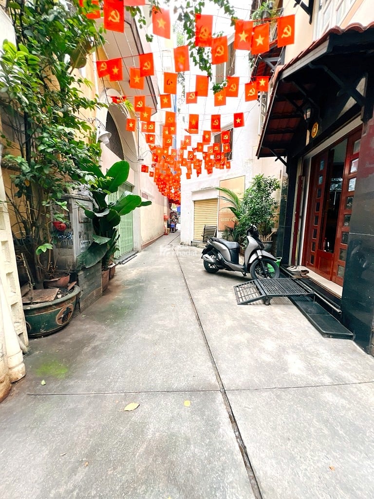 GẤP BÁN NHÀ NGÔ GIA TỰ, 34M2, 3 CĂN RA MẶT TIỀN, HẺM VĂN HOÁ 3M THÔNG, KHÔNG QUY HOẠCH, CHỈ 5.X TỶ.