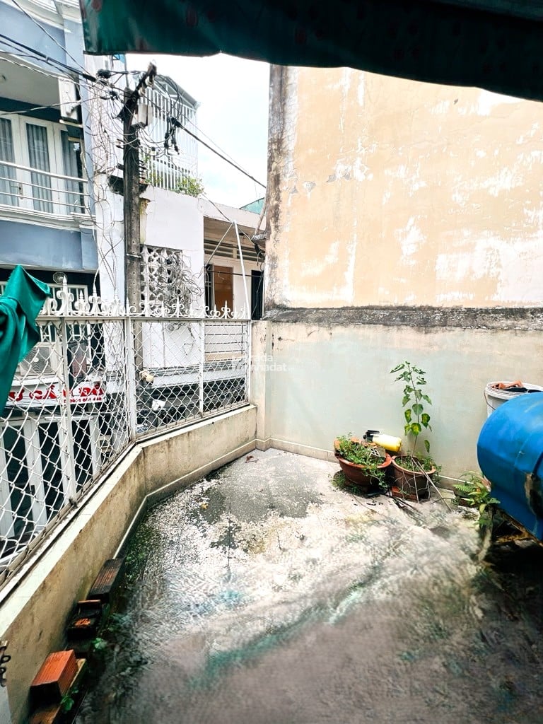 GẤP BÁN NHÀ NGÔ GIA TỰ, 34M2, 3 CĂN RA MẶT TIỀN, HẺM VĂN HOÁ 3M THÔNG, KHÔNG QUY HOẠCH, CHỈ 5.X TỶ.