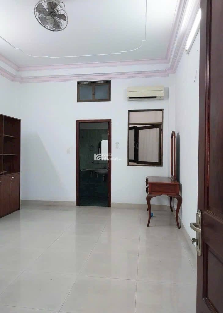 KHU VIP D2 - 4 TẦNG - HẺM XE HƠI TRÁNH - DÒNG TIỀN ỔN ĐỊNH 30 TRIỆU/THÁNG - 16.8 TỶ