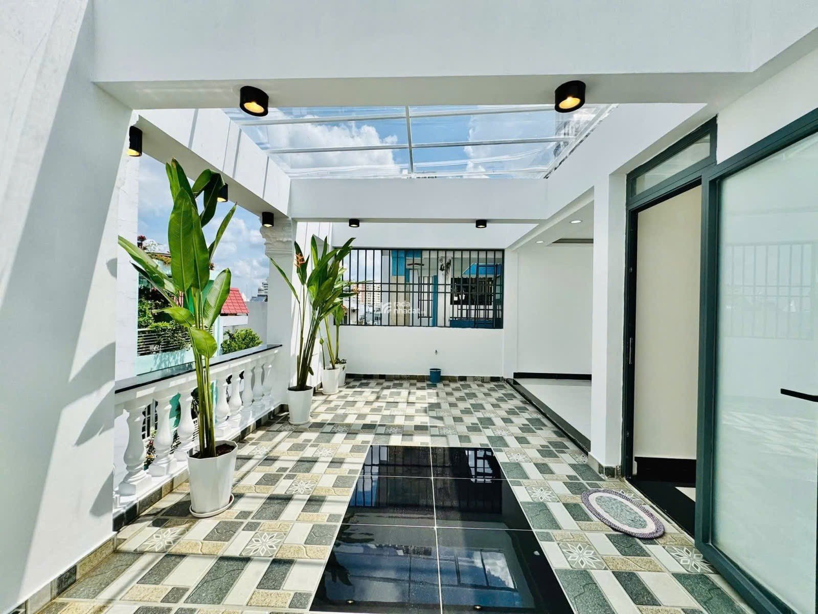 HẺM NHỰA XE TẢI - GARA Ô TÔ TRONG NHÀ - 5 TẦNG NGANG KHỦNG 6.8m - GẦN MT PHAN HUY ÍCH