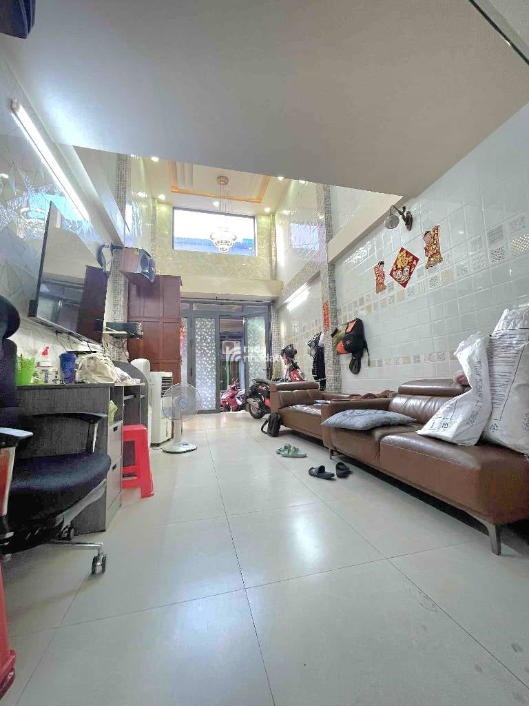 BÁN NHÀ PHAN VĂN KHỎE 60M2 5 TẦNG 8.3 TỶ HẺM OTO CÁCH 50M MẶT TIỀN QUẬN 6