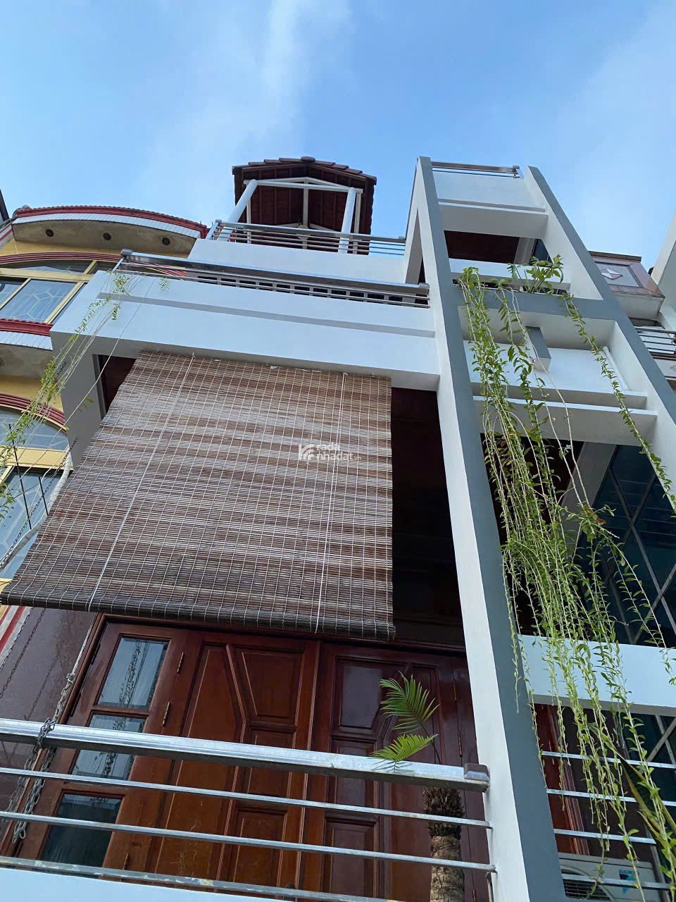 BÁN GẤP NHÀ MẶT TIỀN BÀ HẠT - 50m - 5 TẦNG -16 tỷ  